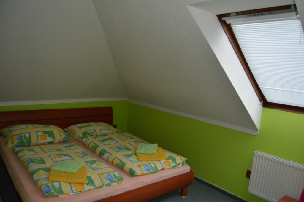 Hotel Paradise Ostrava Room photo